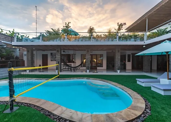 Luxury 5br With Private Pool & Rooftop Lounge *