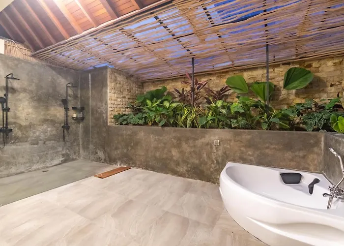 Luxury 5br With Private Pool & Rooftop Lounge Villa Seminyak