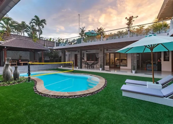 Luxury 5br With Private Pool & Rooftop Lounge * Seminyak