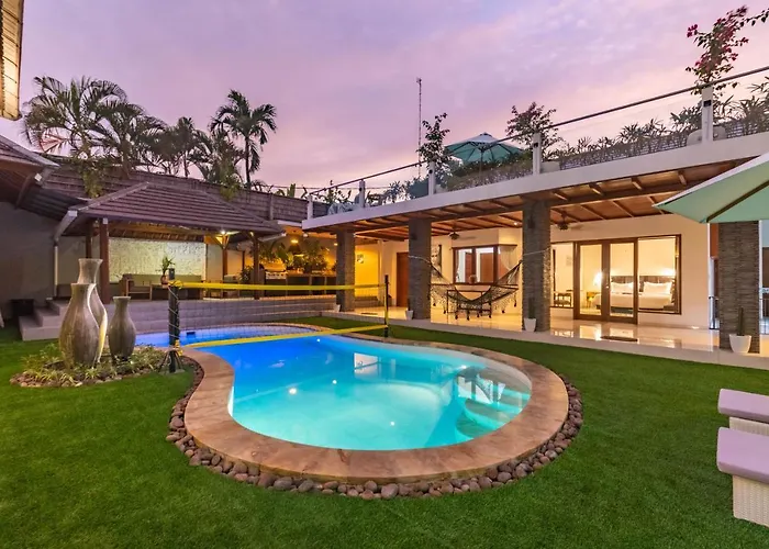 Luxury 5br With Private Pool & Rooftop Lounge *